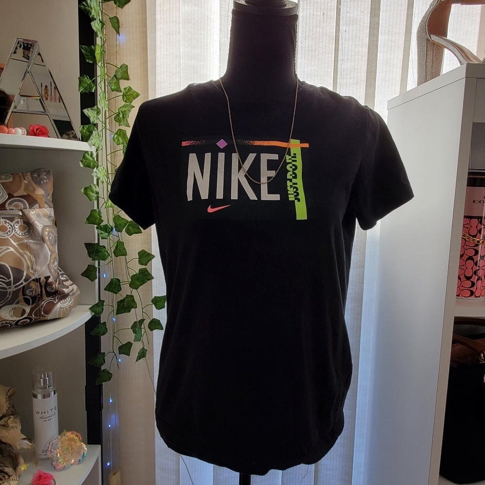 EUC Nike T.Shirt